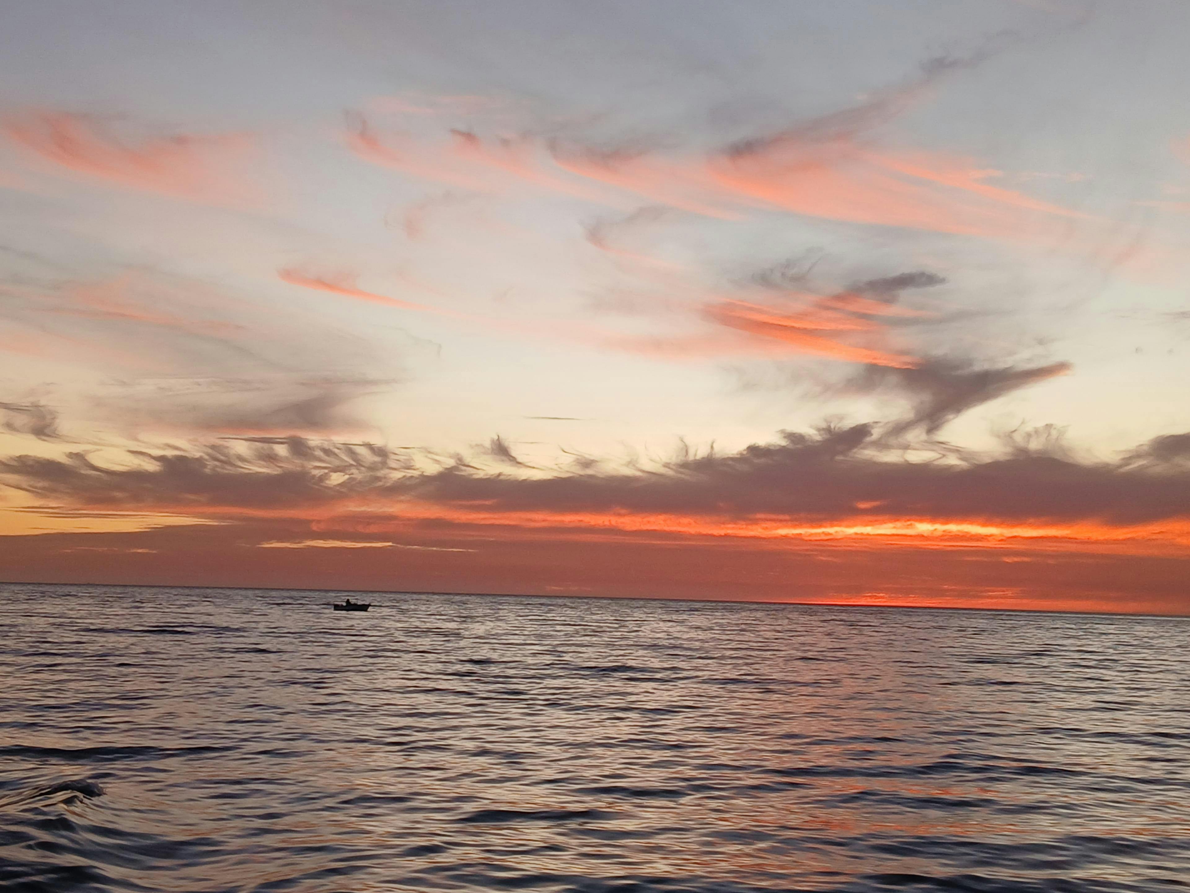 20250923_194235 null-null-hero