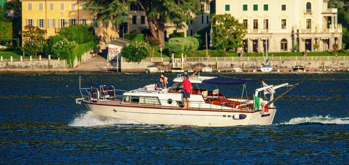 Lake Como Boats The yacht used by Lake Como Boats during the trips.
