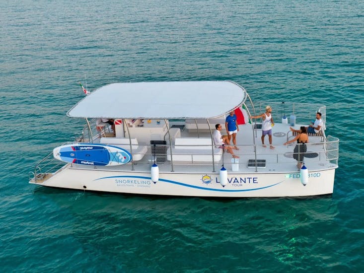 The boat used by Levante Tour Balestrate during the trips.