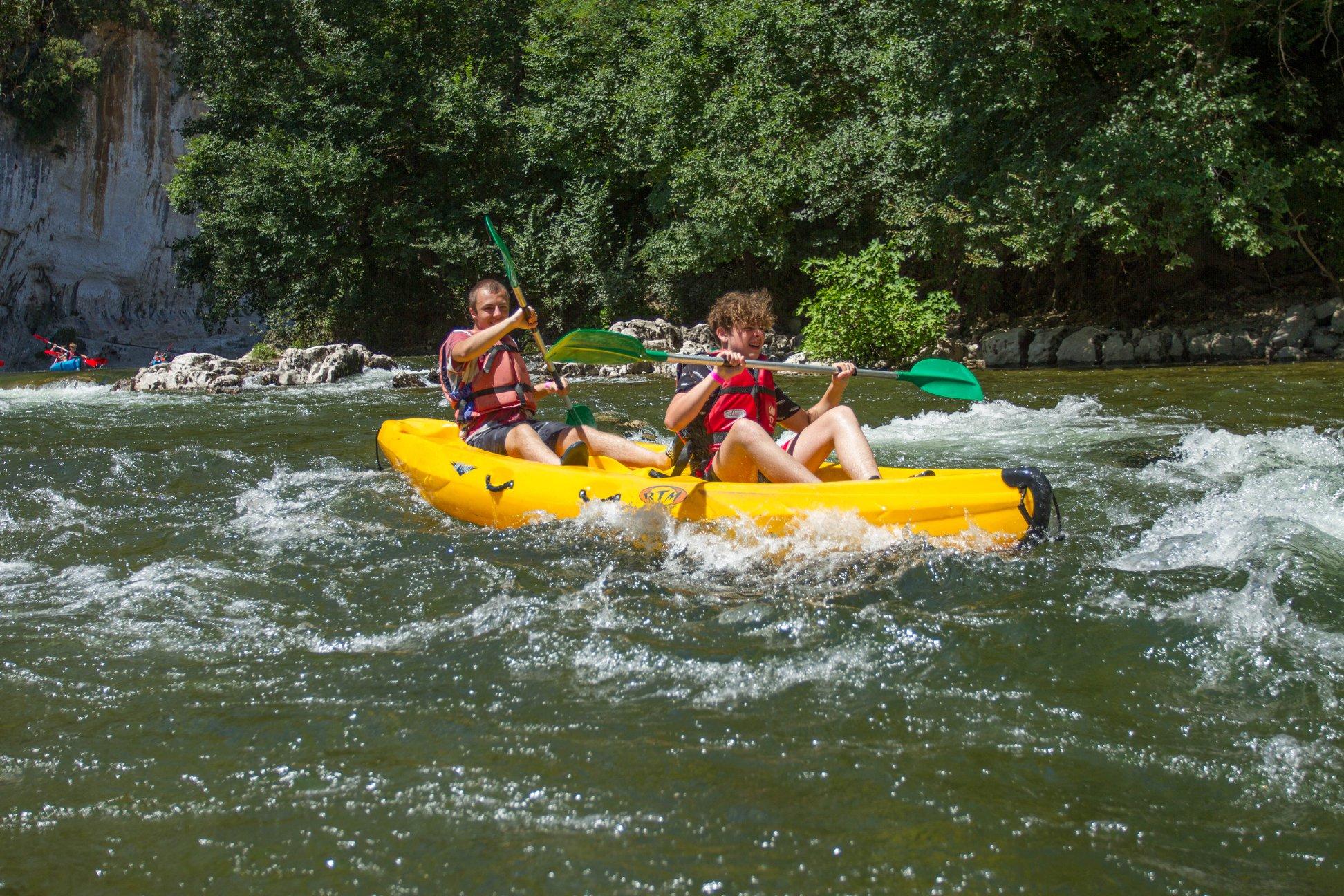 Canoëkayak en Ardèche Descente intégrale 36km à partir de 29 € CheckYeti