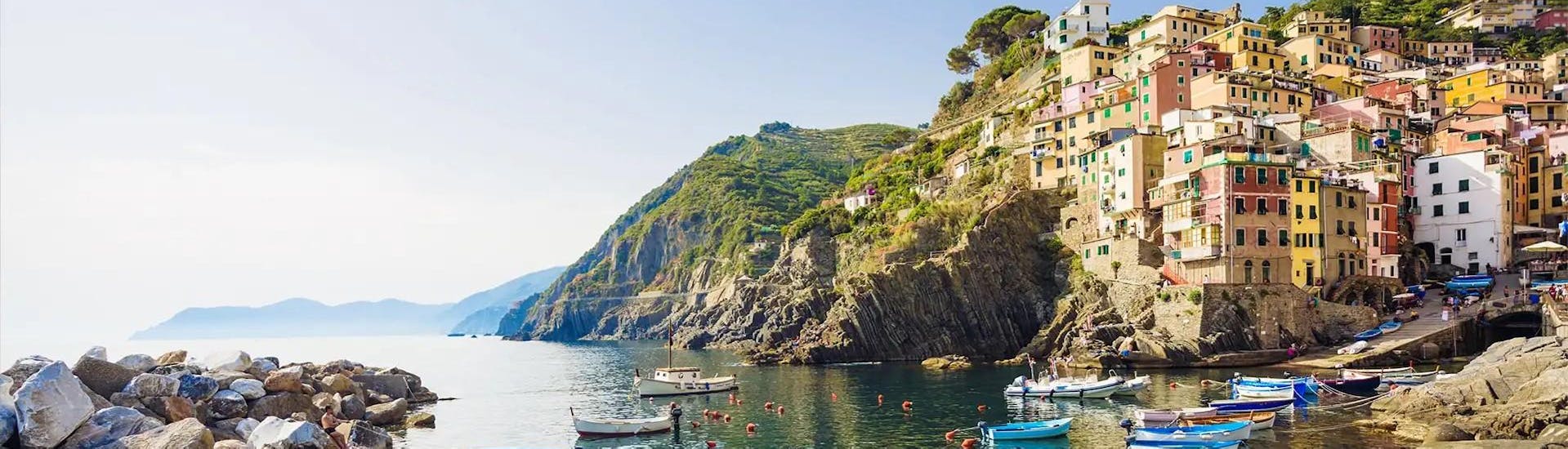 View of the Ligurian coast you can admire with a boat trip with 5 Terre Boat Experience.