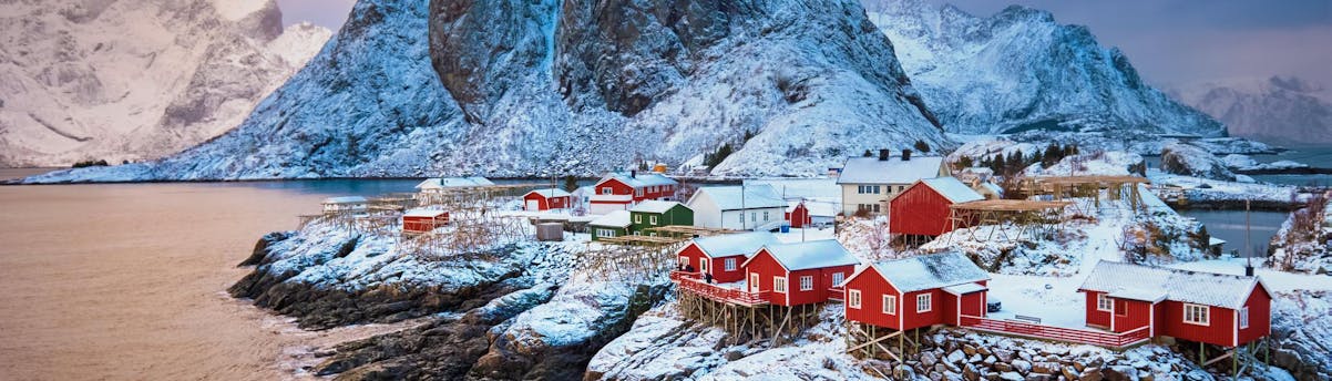 Tours and Activities Norway Tromso SEM Hero Malerische Aussicht auf die Landschaft in Norwegen.