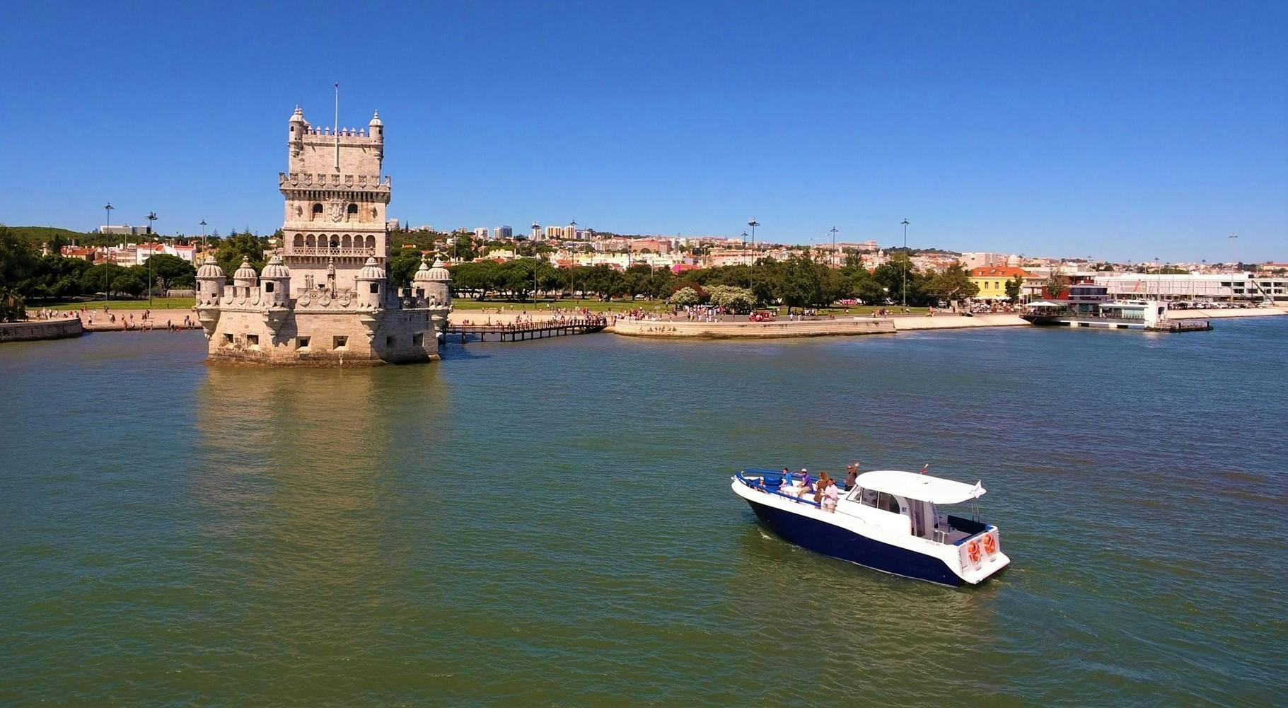 Beautiful landscapes showcasing mountains and sea, where the experiences of Boat me up Lisbon are taking place.