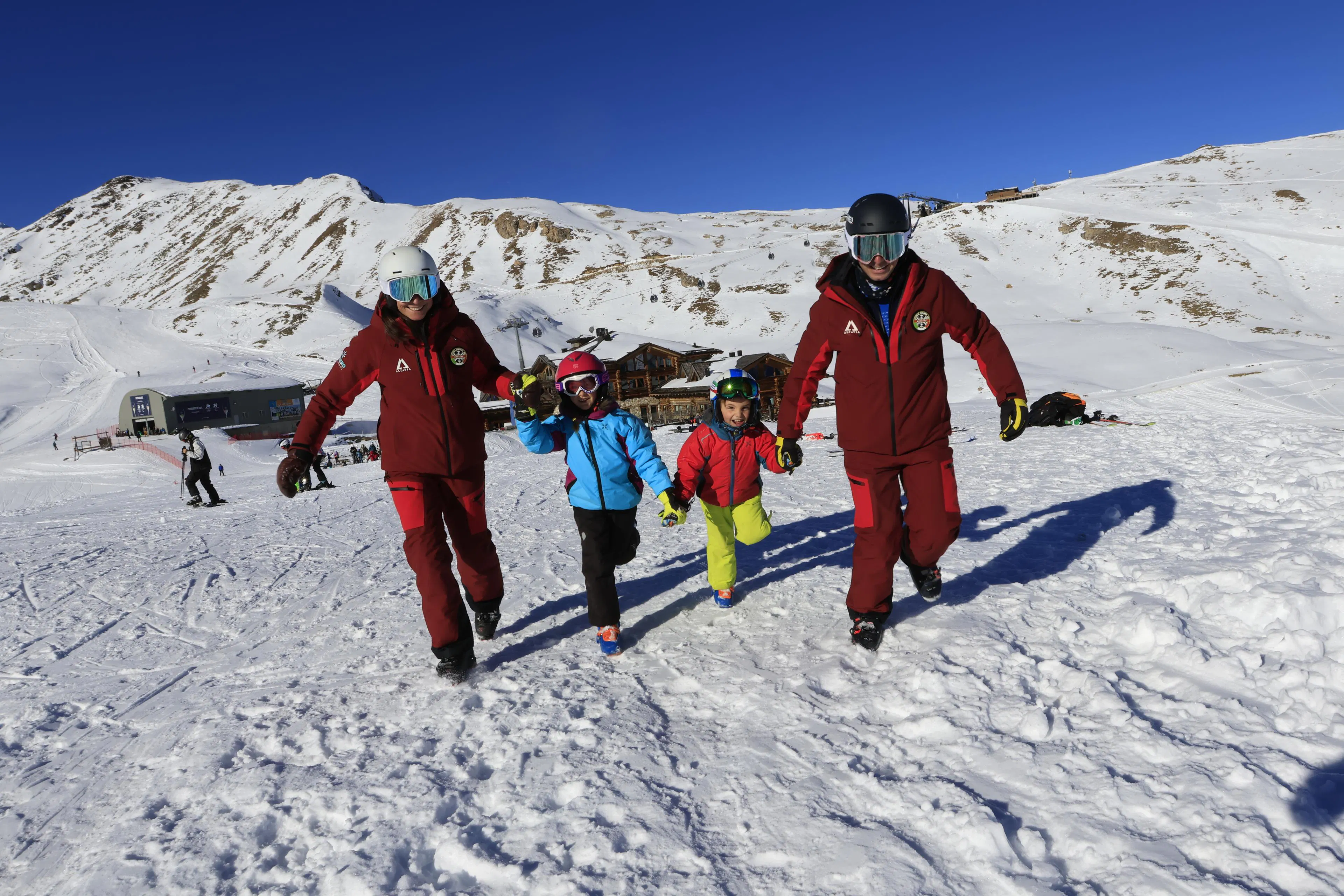 _MGL4244 null-null-hero