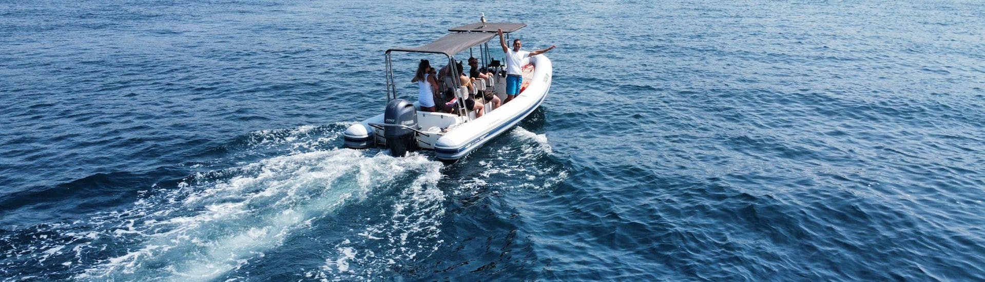 One of the speedboats used during the tours of Adria Tours Vodice.