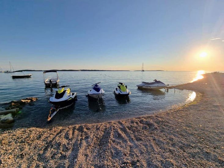 Here are some of the jet skis or boats you can rent with Alex Rentals Fažana.