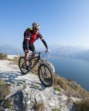 Ciclismo de montaña Annecy (c) Shutterstock