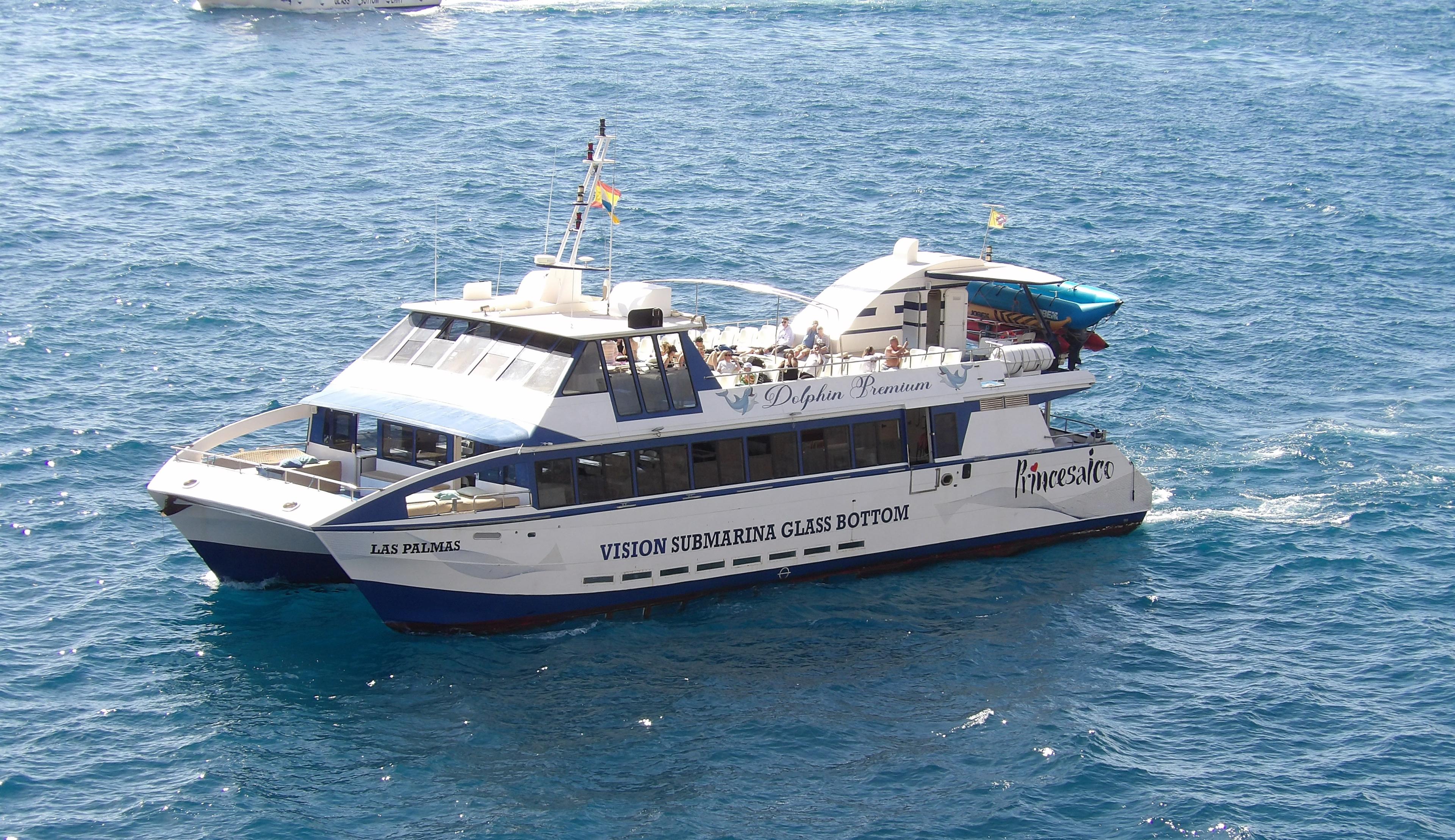 Le catamaran à fond de verre Princesa Ico de Bahia Cat Gran Canaria Las Palmas.