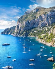 Giri in barca Capri Shutterstock