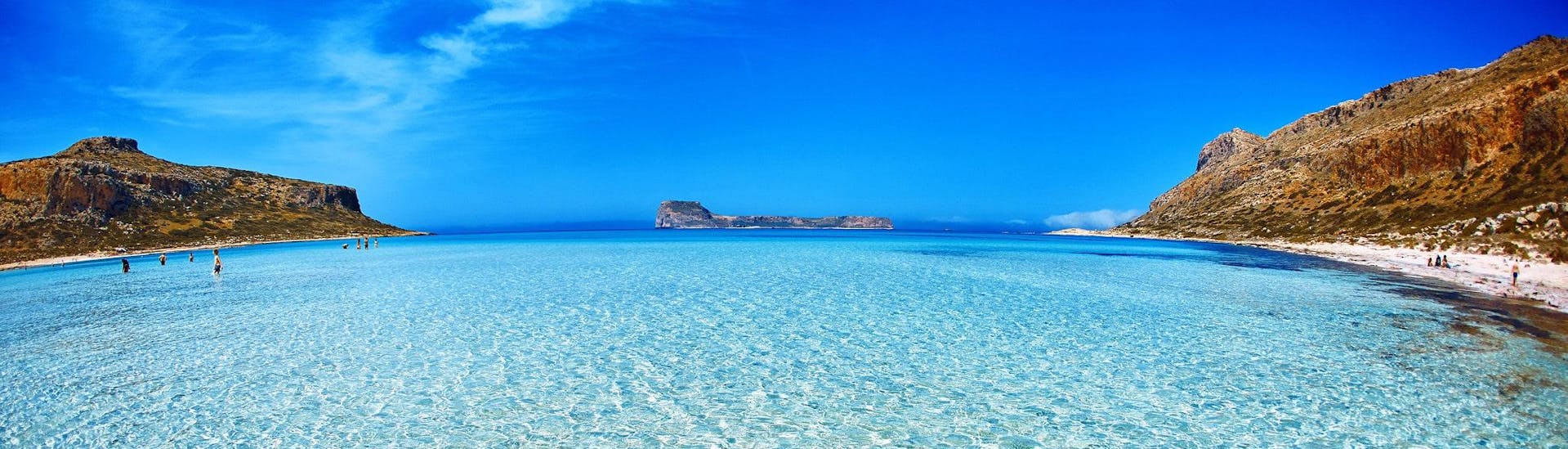 The stunning Balos Lagoon, which can be visited during many boat trips in Crete.