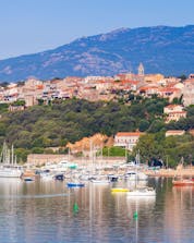 Boat tours Corsica (c) Shutterstock