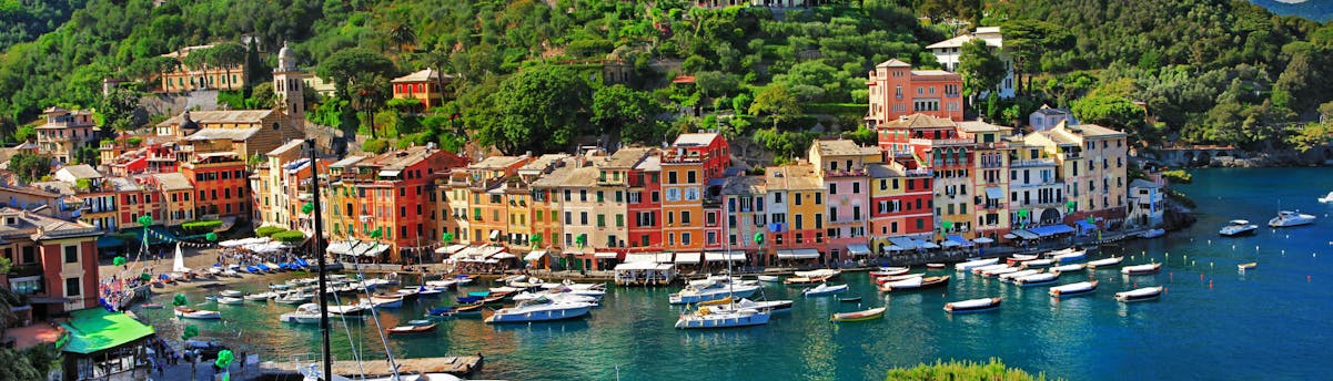 boat-trips-portofino_SEM-Resort-Hero The picturesque and colourful harbour of Portofino, a beautiful vacation destination.
