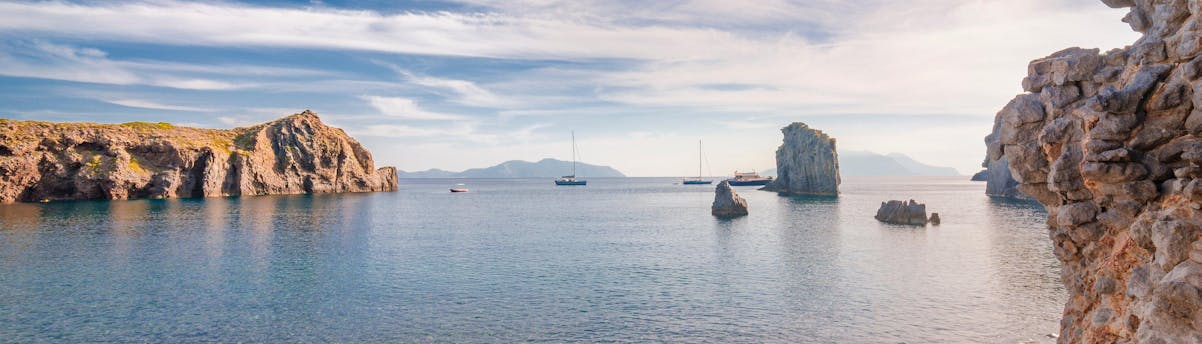 Boat Trips to Panarea SEM Hero People having a great time during a boat trip to Panarea.