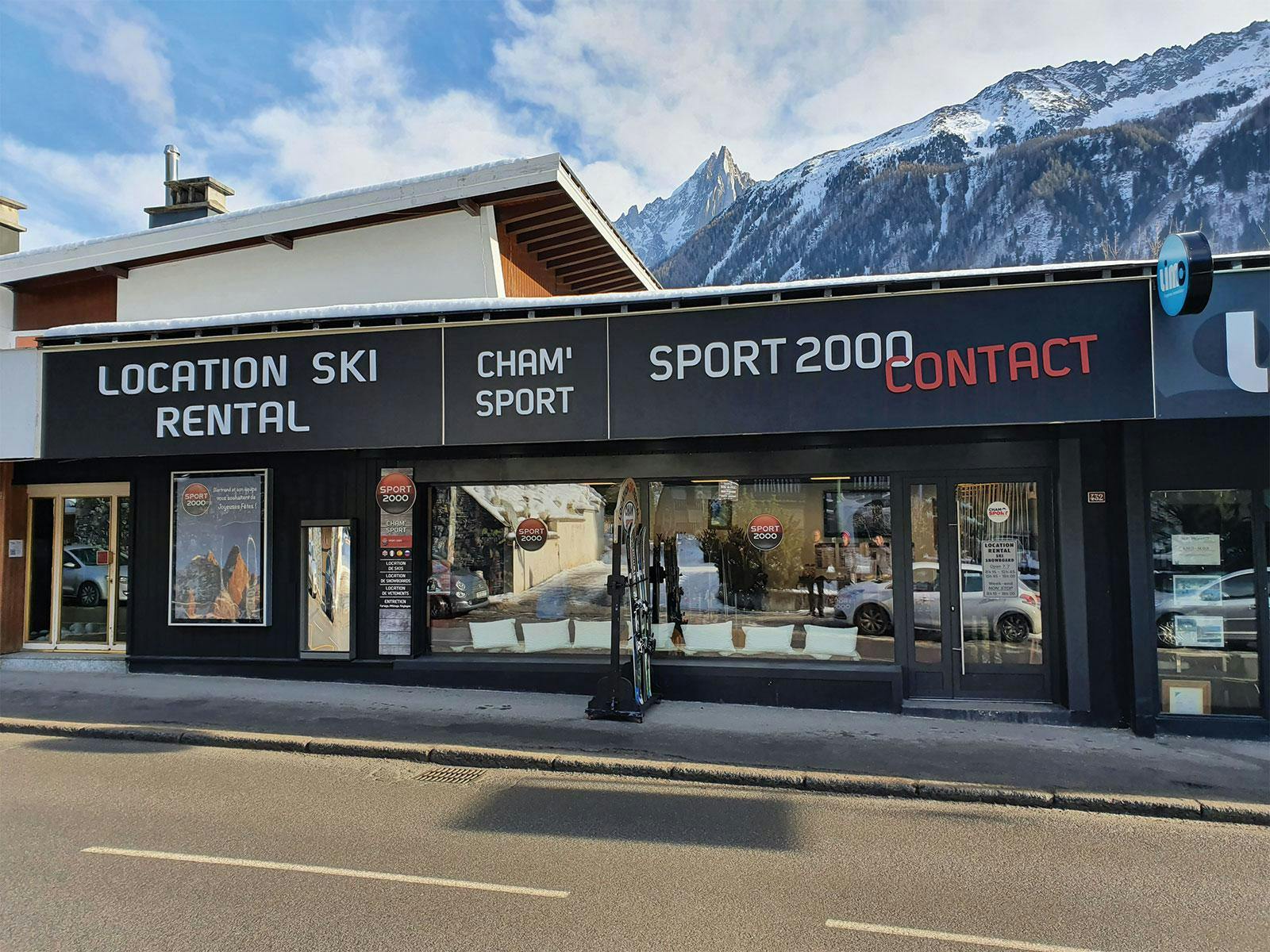 chamsport-hero Beeindruckende Landschaften mit Bergen und Meer, wo Aktivitäten von Sport 2000 Chamonix - Cham'Sports stattfinden.