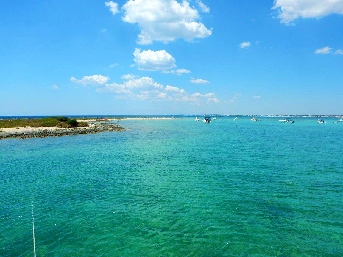 Pescaturismo Vivereilmare Porto Cesareo Beautiful landscapes showcasing mountains and sea, where the experiences of Pescaturismo Vivereilmare Porto Cesareo are taking place.