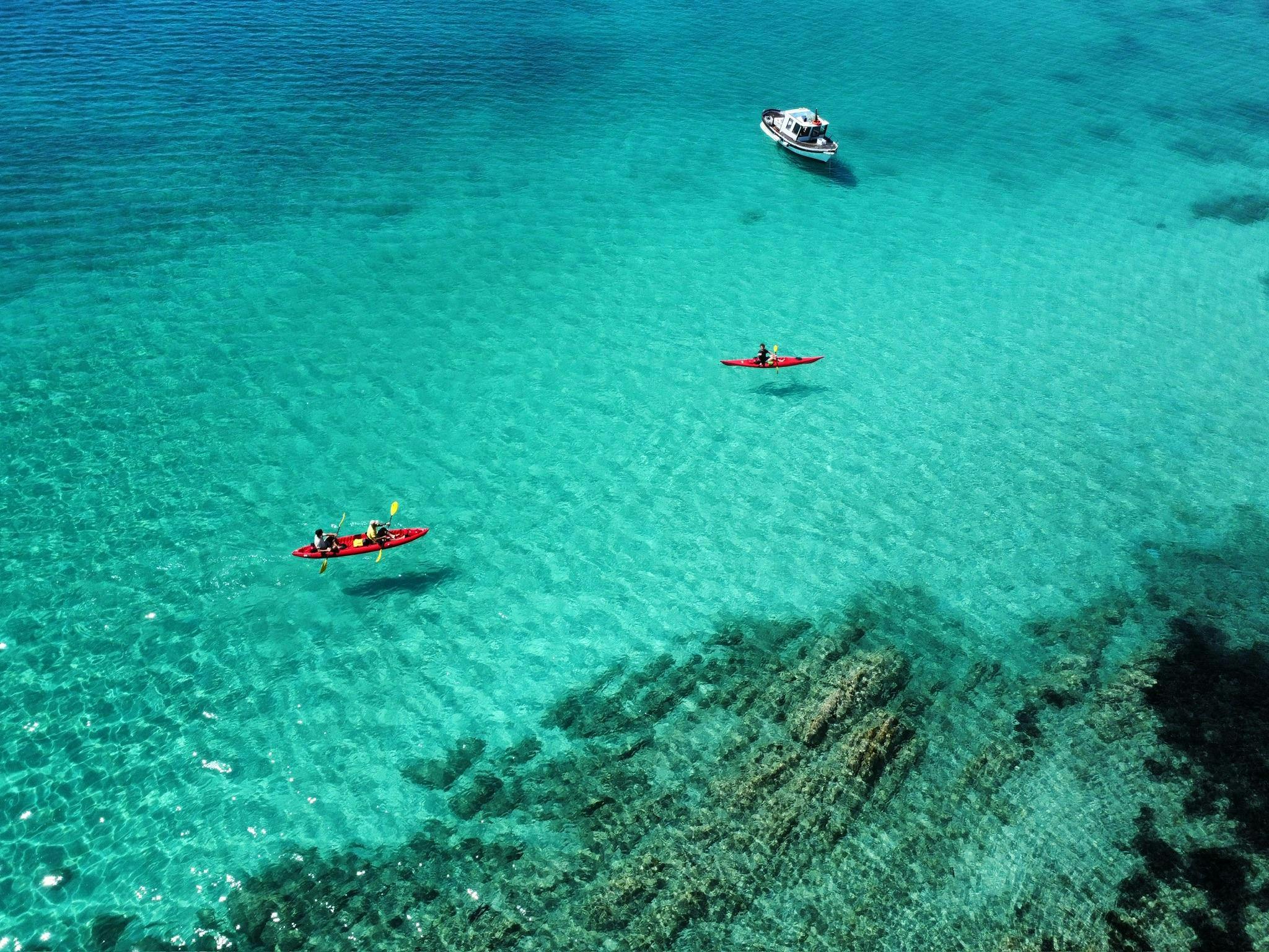 dji_fly_20250501_141156_122_1746120351787_photo_optimized Beeindruckende Landschaften mit Bergen und Meer, wo Aktivitäten von Ecosport Sardinia stattfinden.