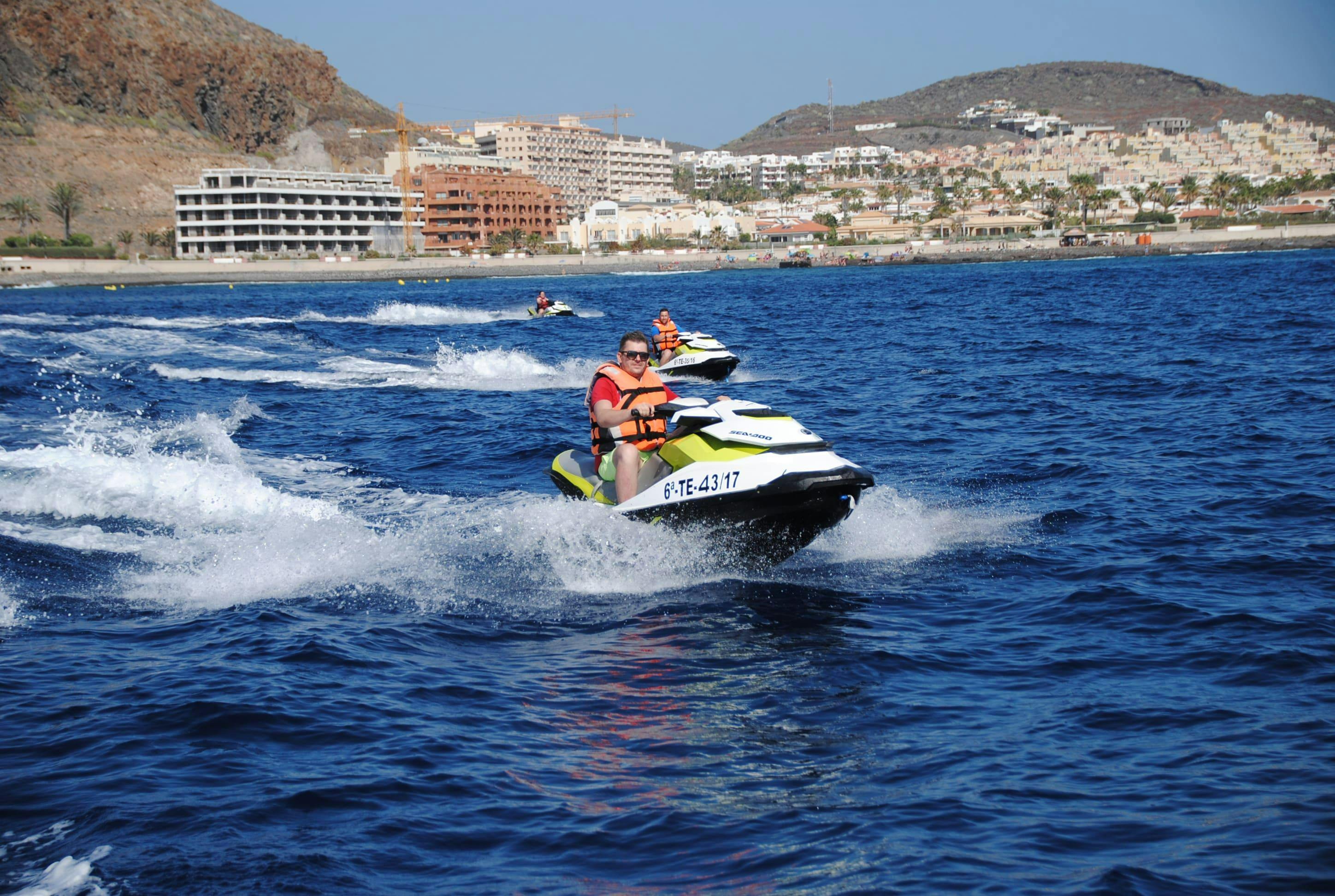 DSC_0114-min Beautiful landscapes showcasing mountains and sea, where the experiences of Radikal Jet Ski are taking place.