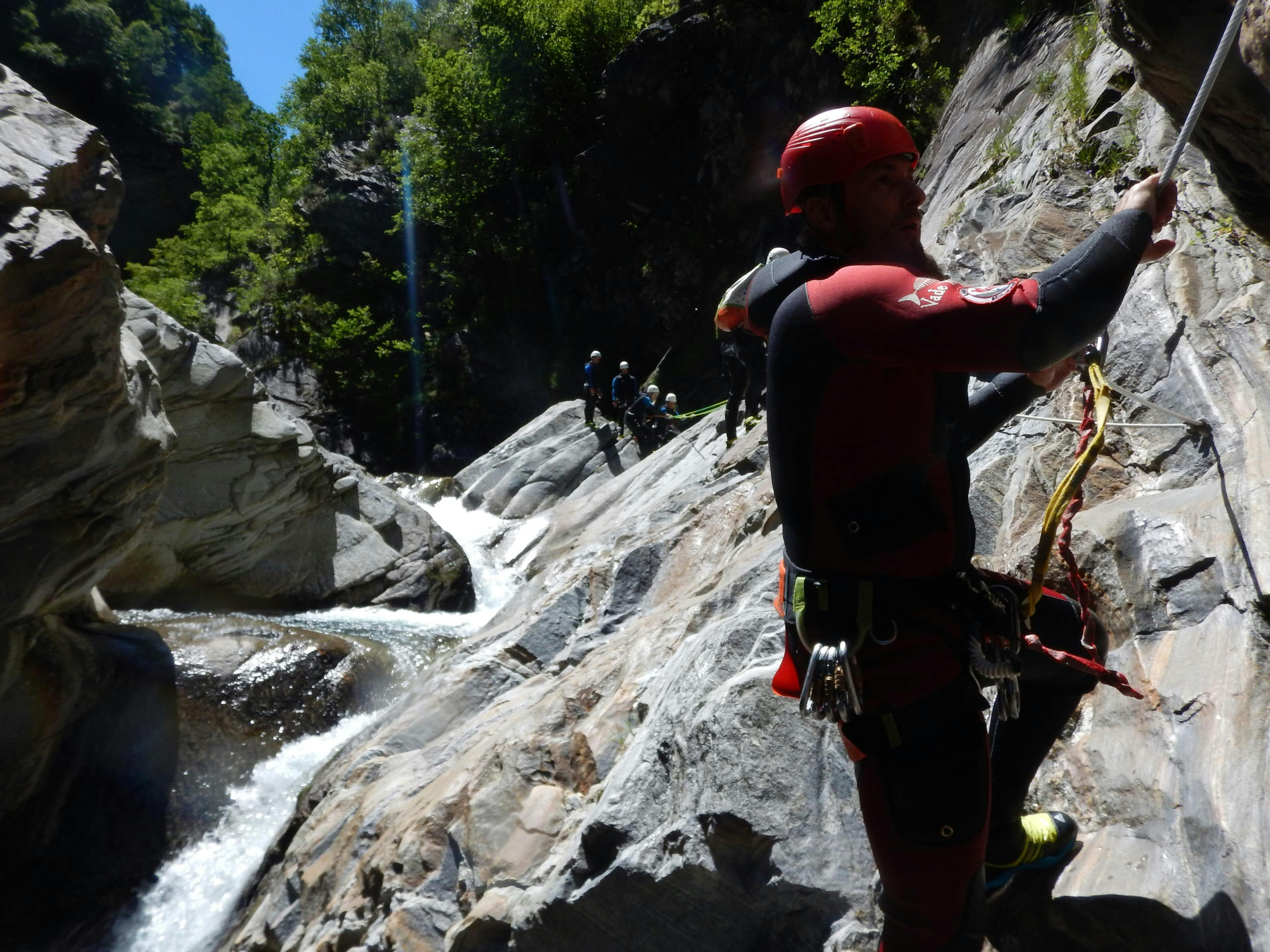 DSCN7837 Beautiful landscapes showcasing mountains and sea, where the experiences of André Wimmer are taking place.