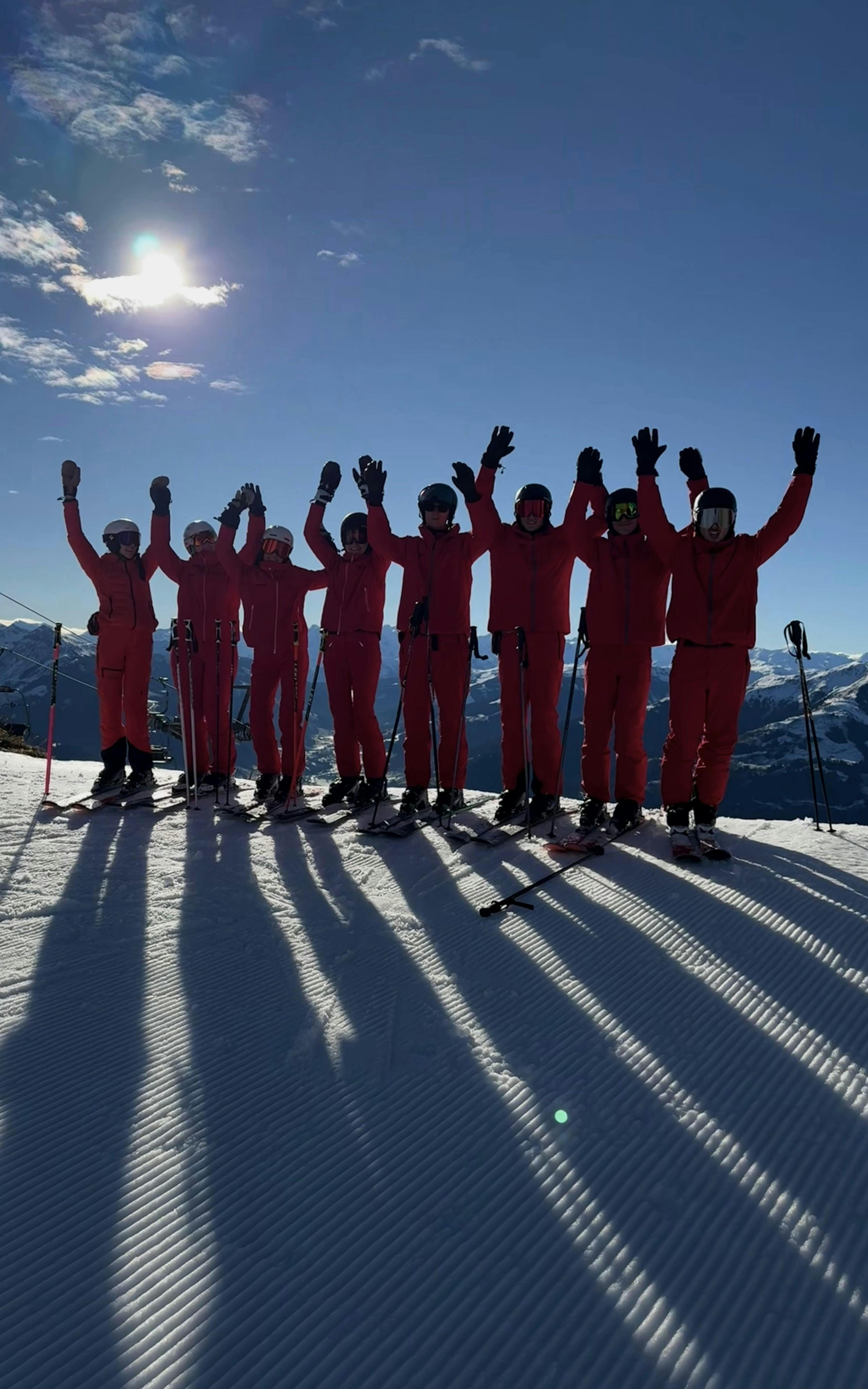 Beautiful landscapes showcasing mountains and sea, where the experiences of Alpinskischule Edelweiss Kirchberg are taking place.