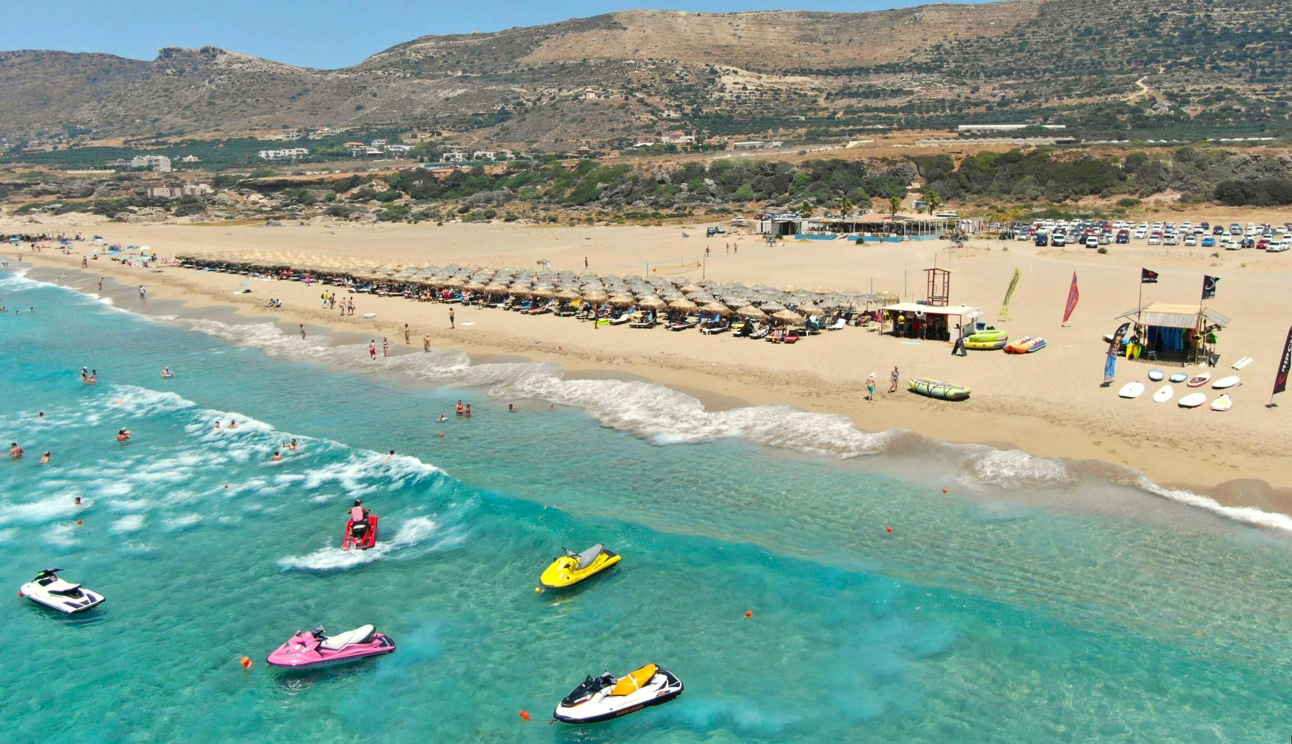 Falassarna Activities Crete Prachtige landschappen met bergen en zee, waar de ervaringen van Falassarna Activities Crete plaatsvinden.