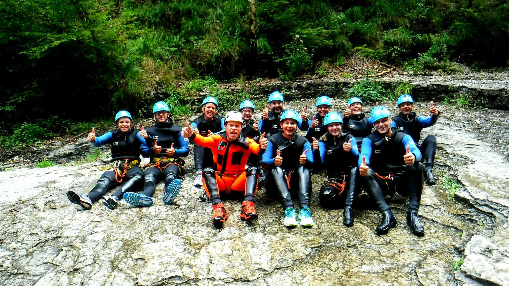 frost-hero1 A group is getting ready for their canyoning tour in Salzburg with FROST Rafting & Canyoning Tours.