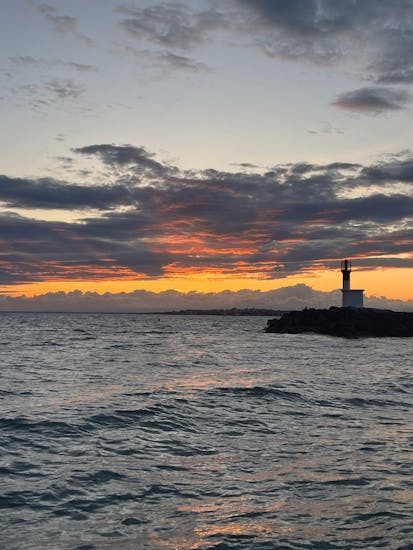 Magnifique vue au coucher de soleil sur les eaux du Cap D'Agde avec Cap Liberté 34 Cap d'Agde.