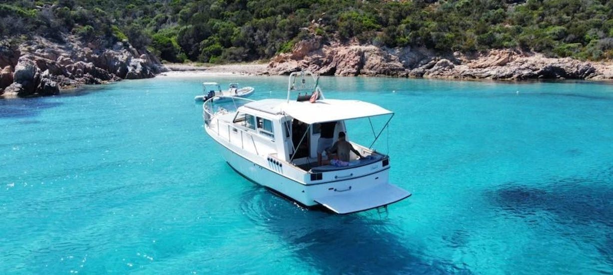 View of the boat used during the boat trip with Dalù Boat La Maddalena.