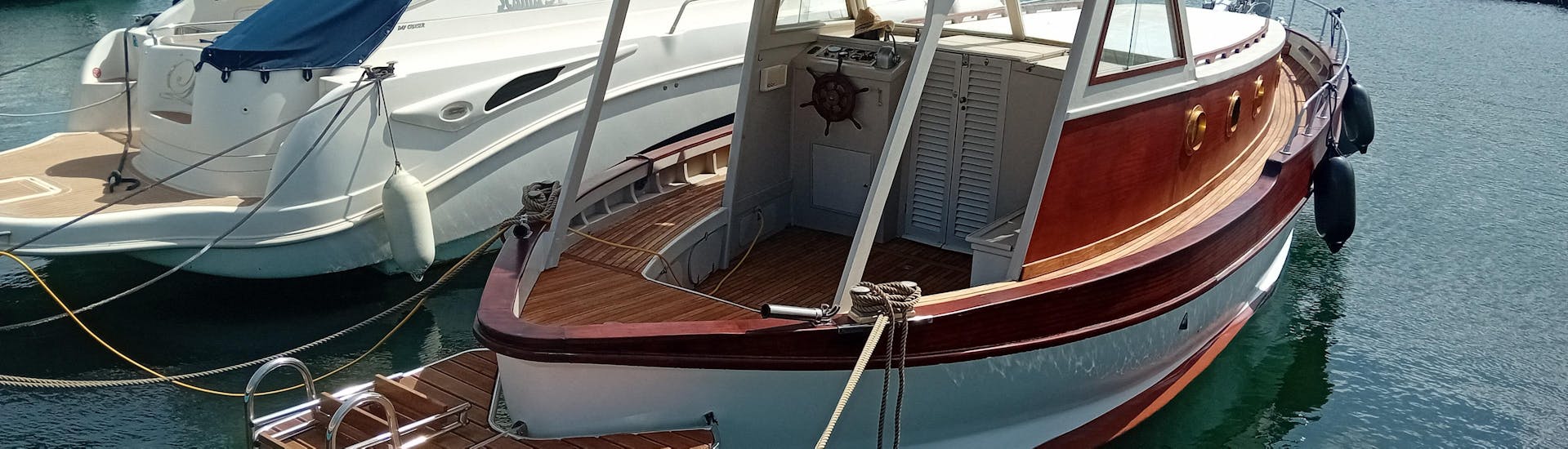 La barca usata da Mare Aperto Cefalù durante le gite.