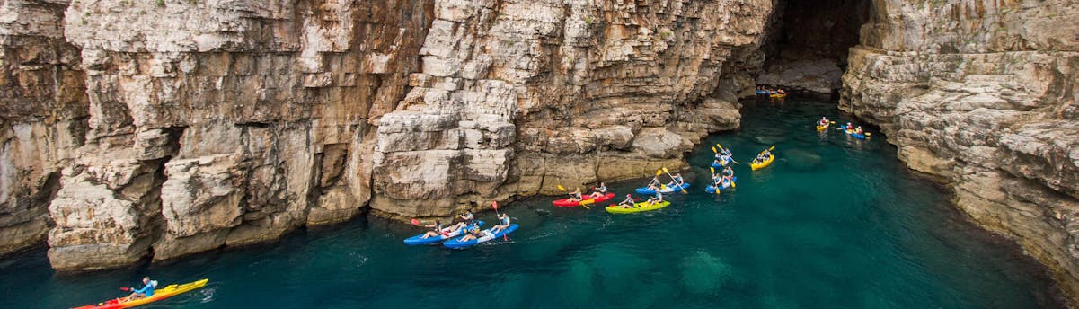 kayak-lokrum-island_SEM-Resort-Hero .