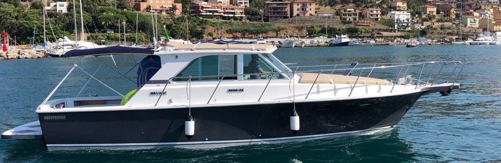 La Favorita sul Mare Argentario Paisajes impresionantes de montaña y mar, donde tienen lugar las experiencias de La Favorita sul Mare Argentario.