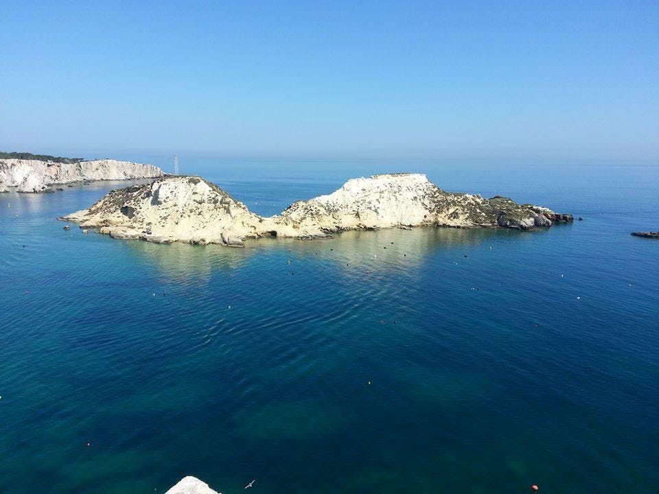 La Riccia Tremiti A view of the protected marine area of Capraia Island, visitable by renting a boat with La Riccia Tremiti.