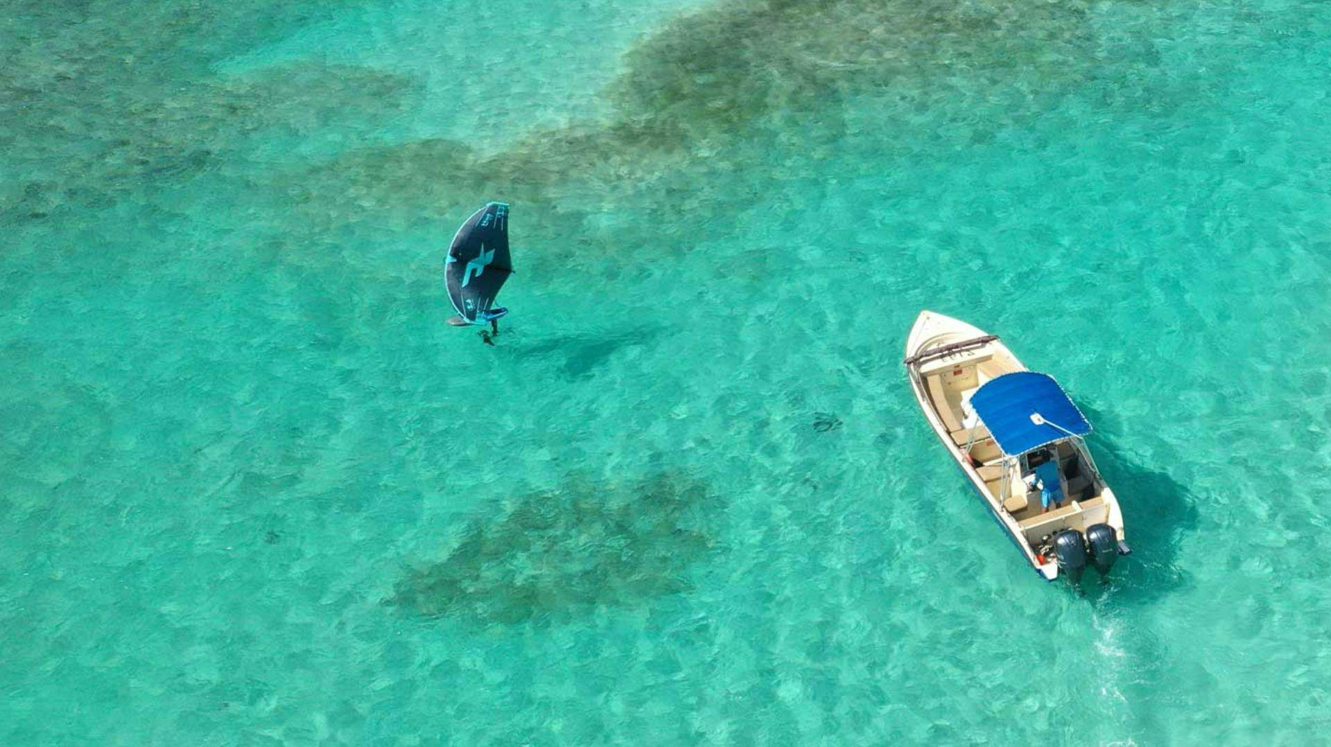 Ti-Mouss Sademar Guadeloupe Beeindruckende Landschaften mit Bergen und Meer, wo Aktivitäten von Ti-Mouss Sademar Guadeloupe stattfinden.