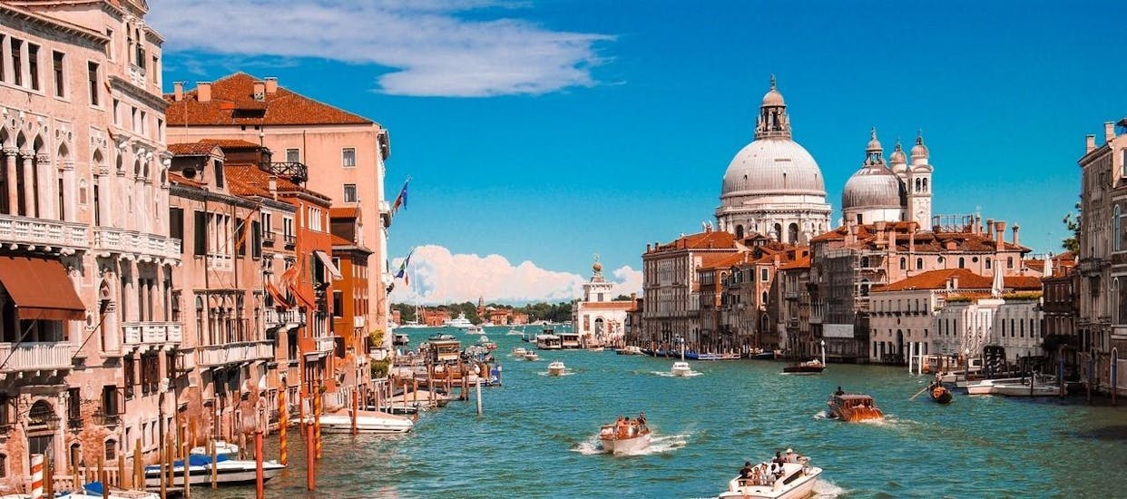 Vista del panorama di Venezia da Canal Grande durante una delle gite di Marco Polo Venezia.