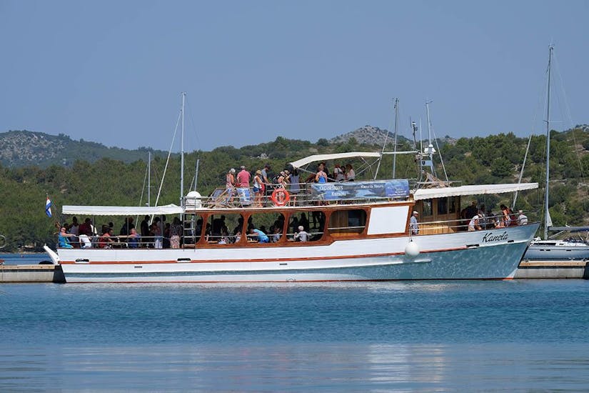 The boat of Maslina Tours Biograd during a tour.