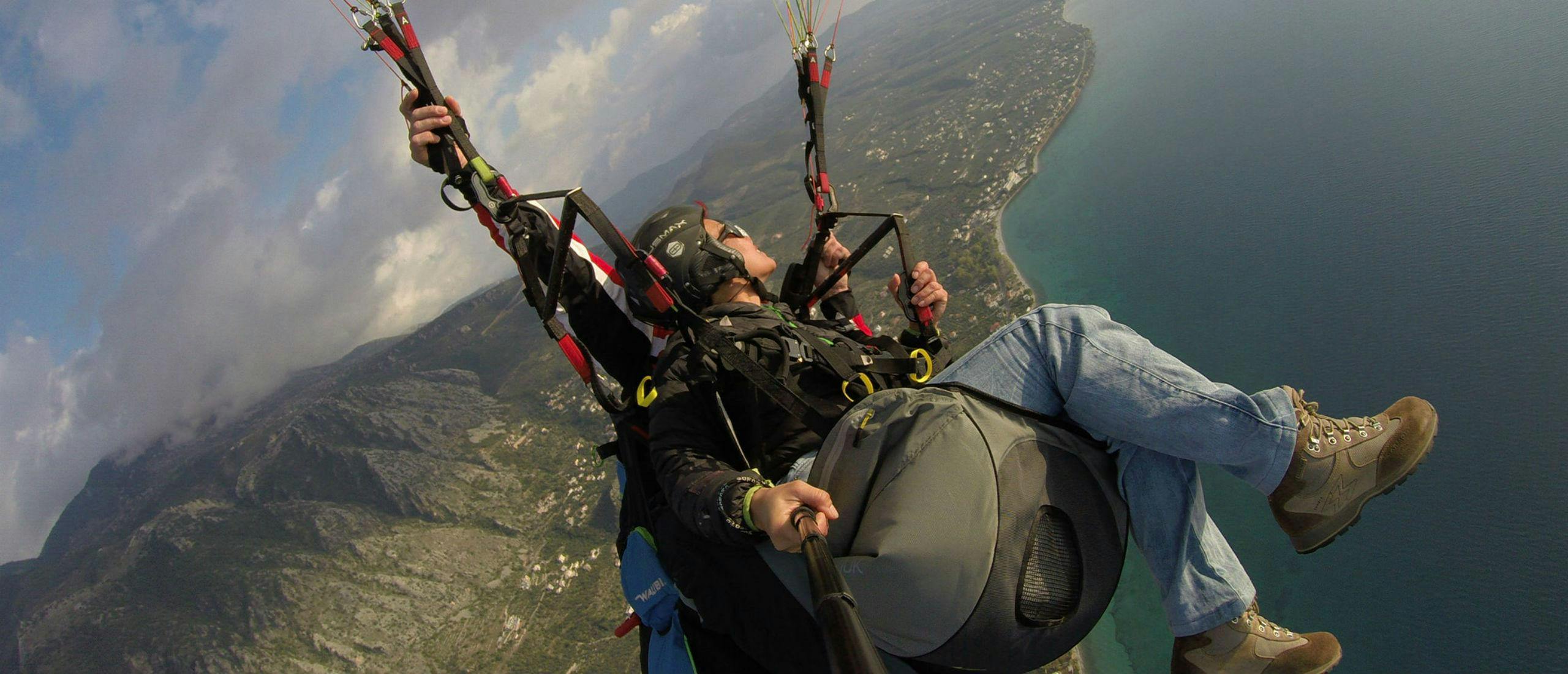 o2-paragliding-hero1 null-null-hero