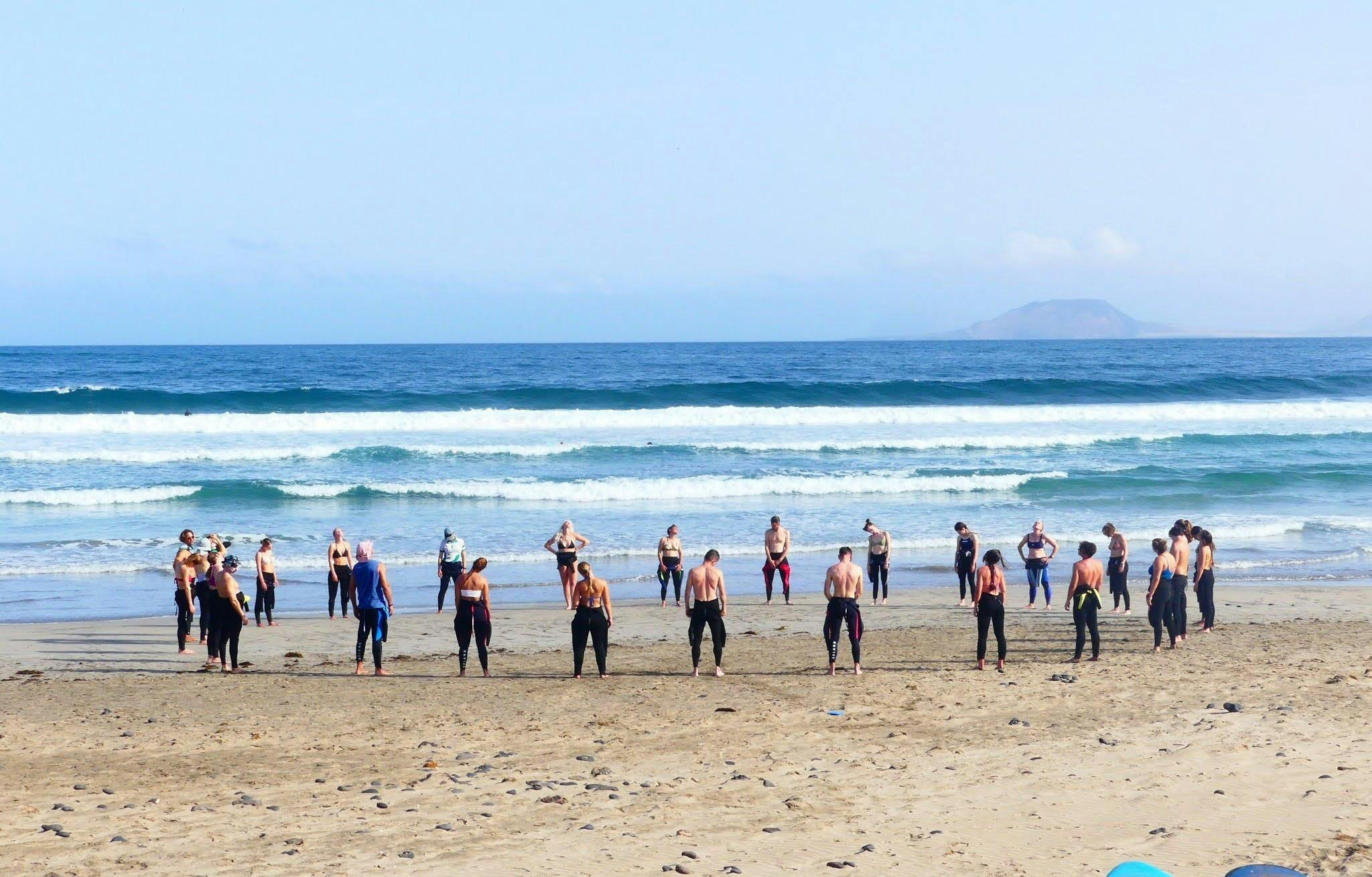 Beautiful landscapes showcasing mountains and sea, where the experiences of Calima Surf School Lanzarote are taking place.