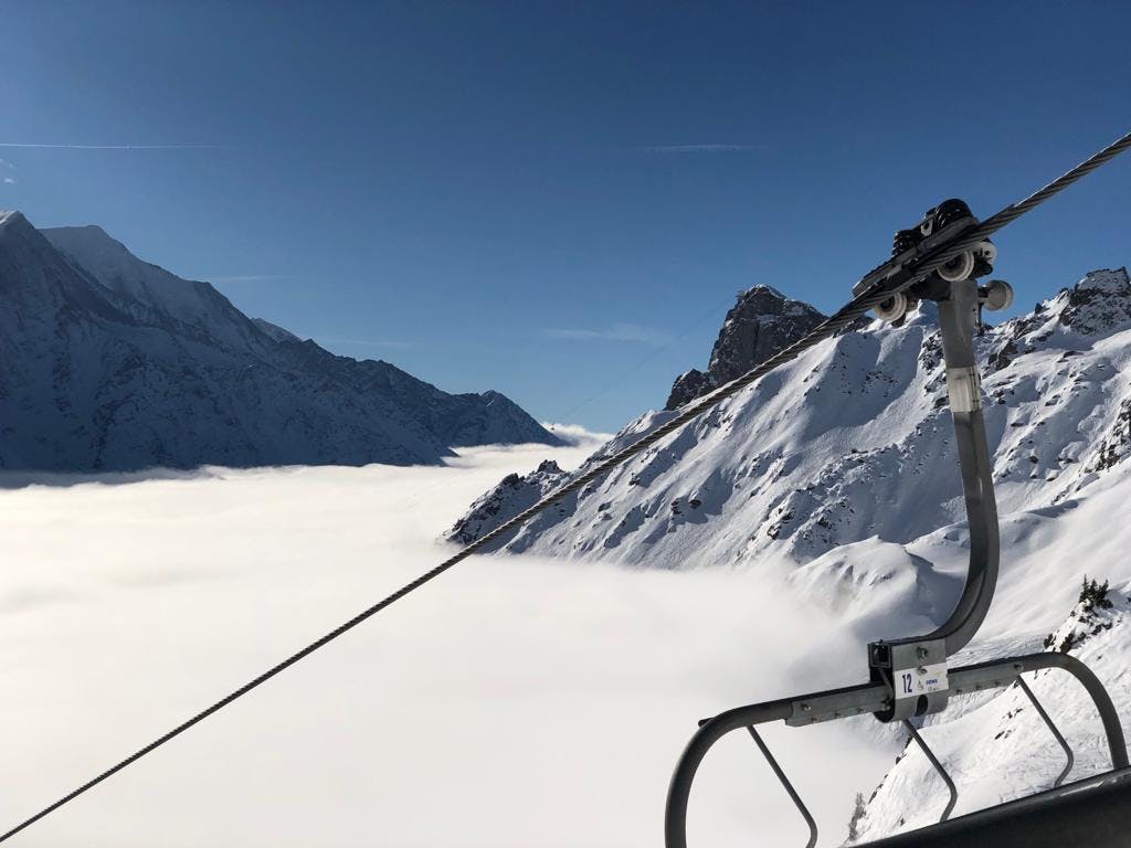 PHOTO-2019-10-29-18-51-33 6 Paisajes impresionantes de montaña y mar, donde tienen lugar las experiencias de Pietro Dalmasso.