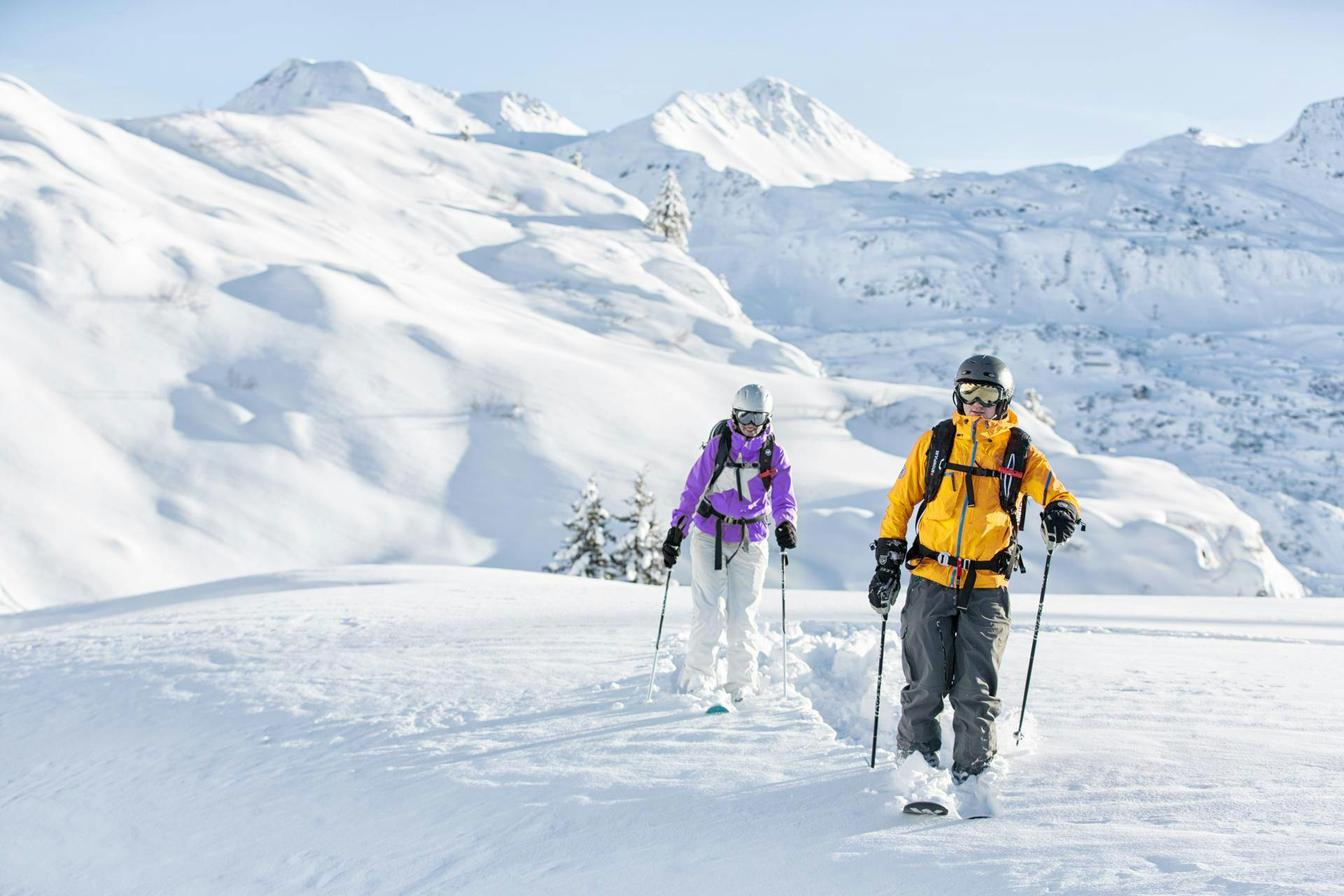 piste2powder 2 Paisajes impresionantes de montaña y mar, donde tienen lugar las experiencias de PISTE TO POWDER Mountain Guides.
