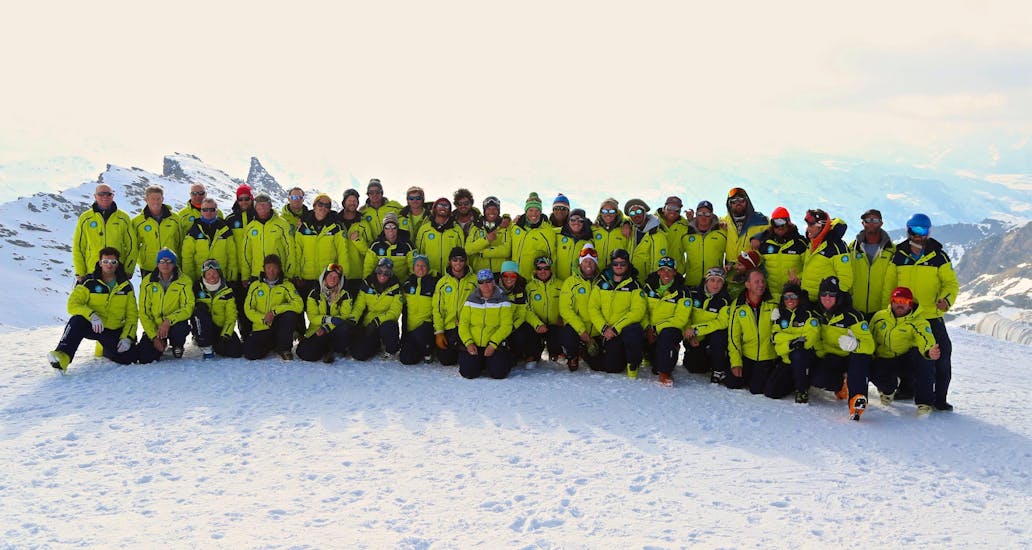 Picture of the instructors of the ski school Prosneige Tignes.