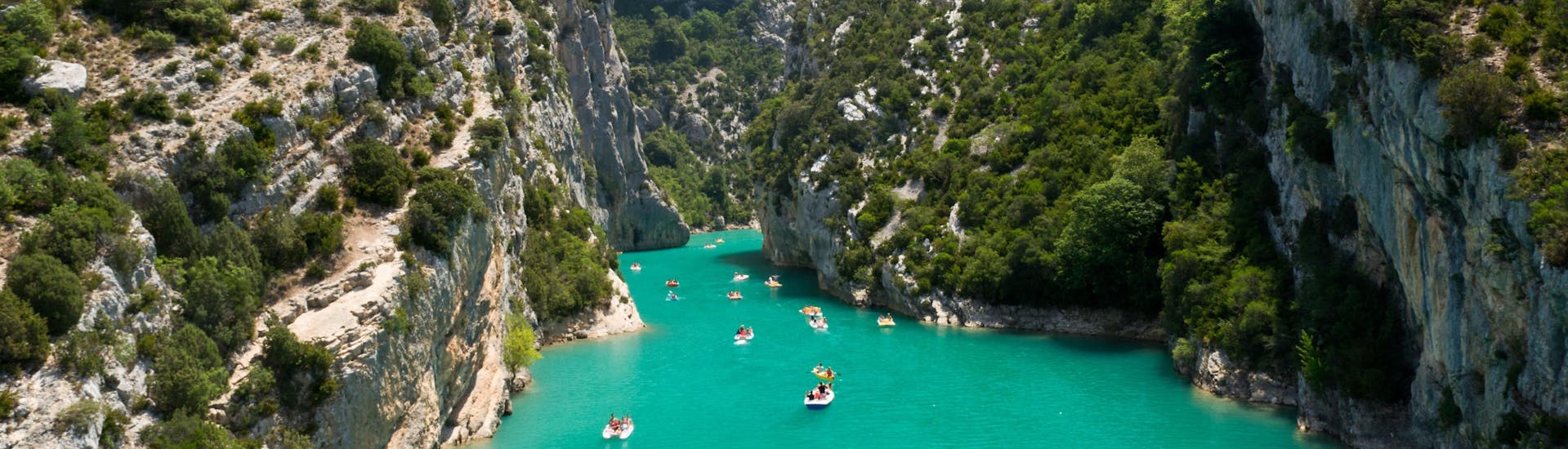 An image of the spectacular entrance to the famous gorge that attracts many visitors to go rafting on the Verdon river.