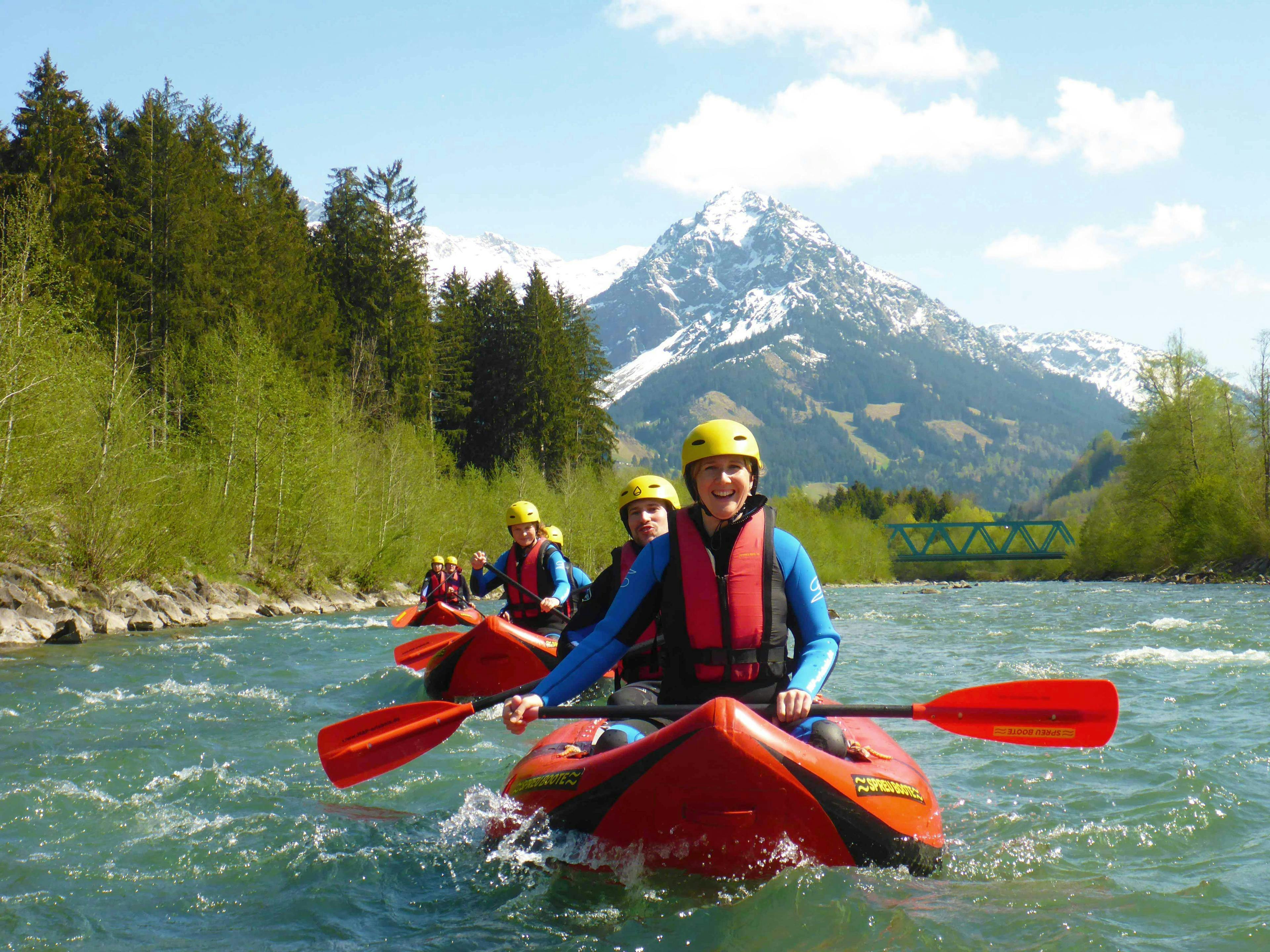 MAP-Erlebnis Magnifique paysage de montagnes et de mer, où se déroulent les activités de MAP-Erlebnis .