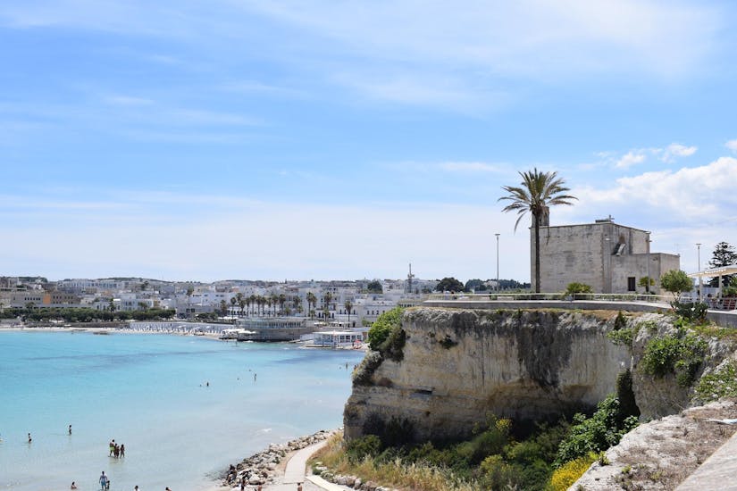 Otranto's coastline seen during a trip with Salento Gite in Barca.