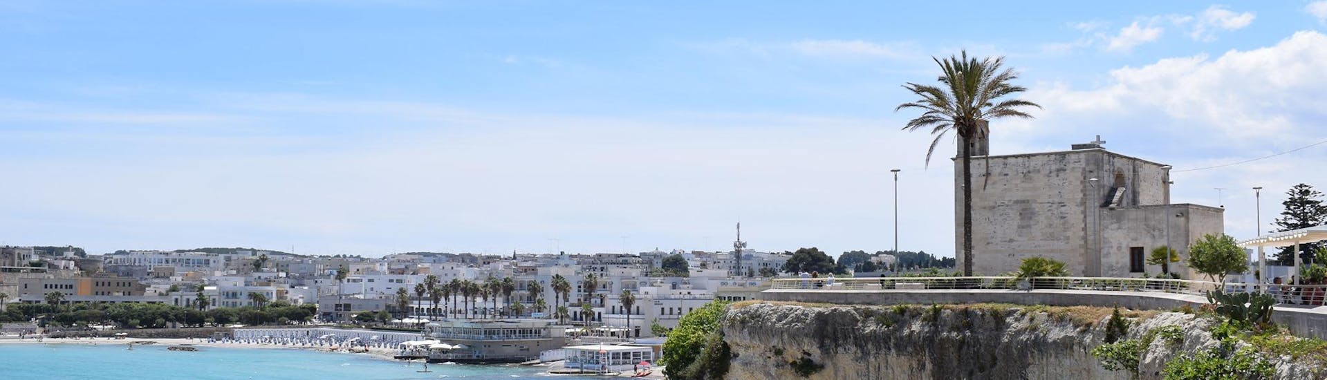 La costa di Otranto vista durante una gita con Salento Gite in Barca.