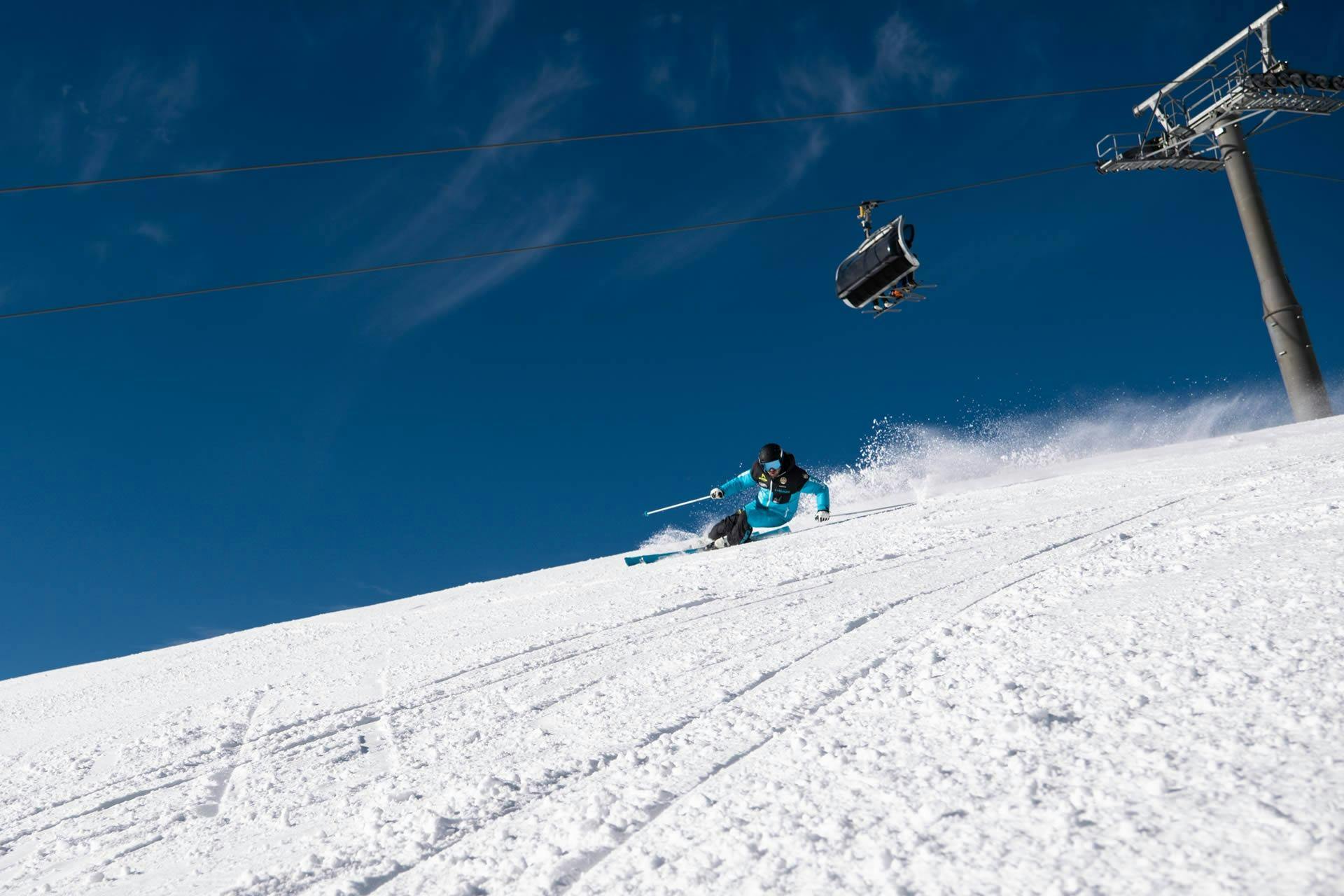 Scuola Sci M-Sport Monte Pora Beautiful landscapes showcasing mountains and sea, where the experiences of Scuola Sci M-Sport Monte Pora are taking place.