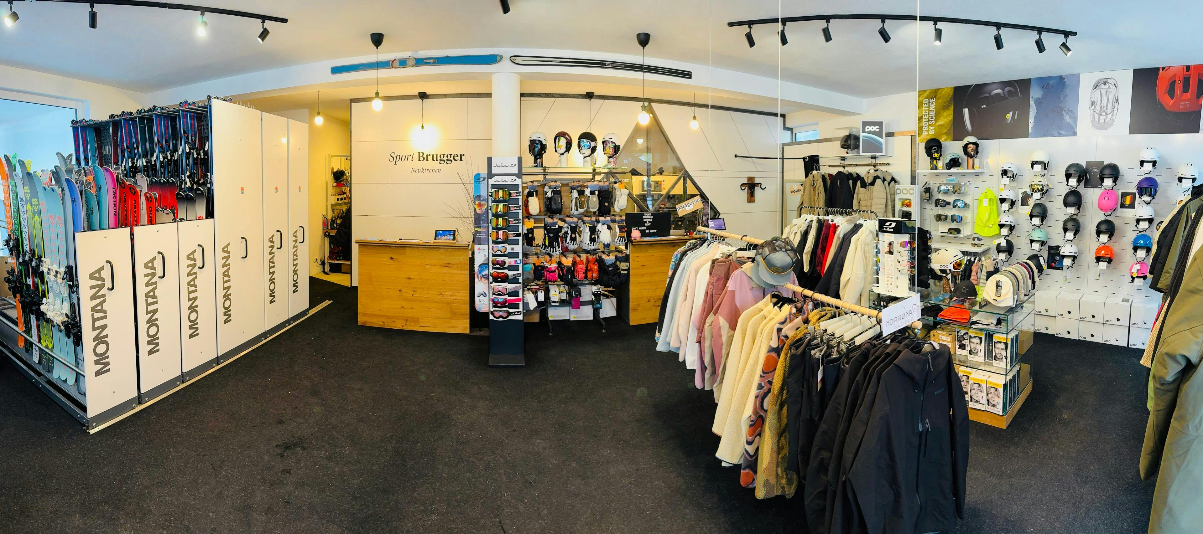 shop Prachtige landschappen met bergen en zee, waar de ervaringen van Sport Brugger - Neukirchen am Großvenediger plaatsvinden.