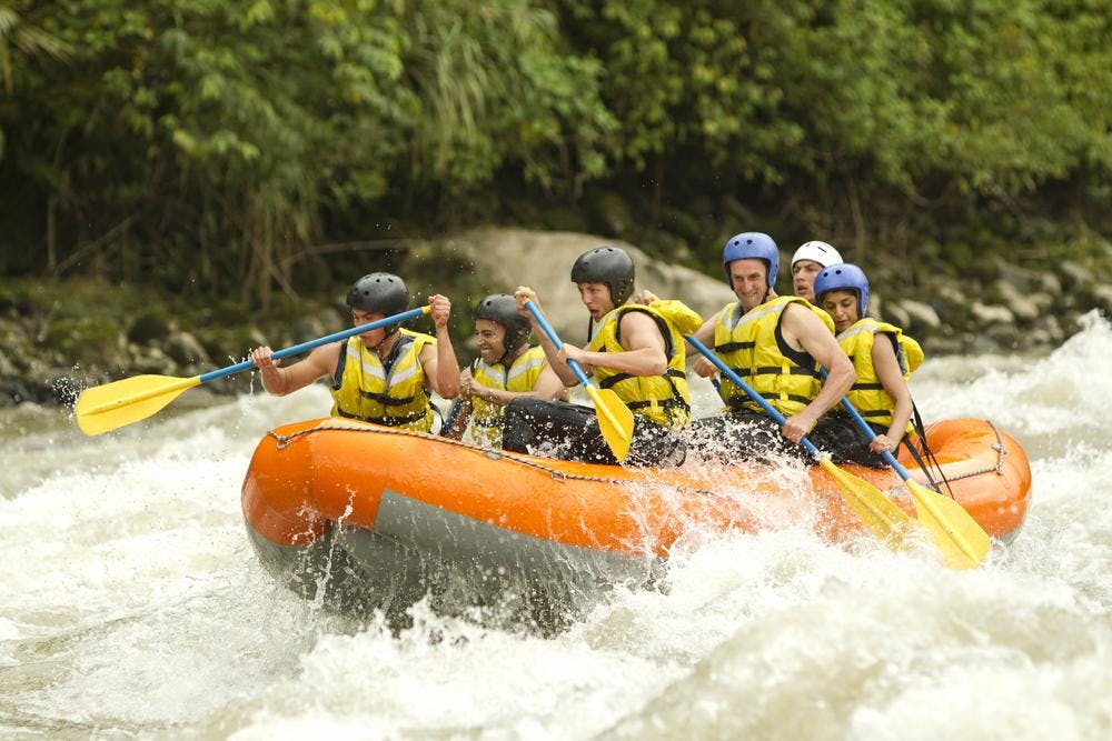 Rafting & Canyoning vertical tile (c) Shutterstock - 1 - 1