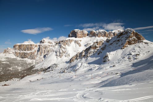 Skigebied in Canazei, Italië, waar je skilessen kunt boeken.