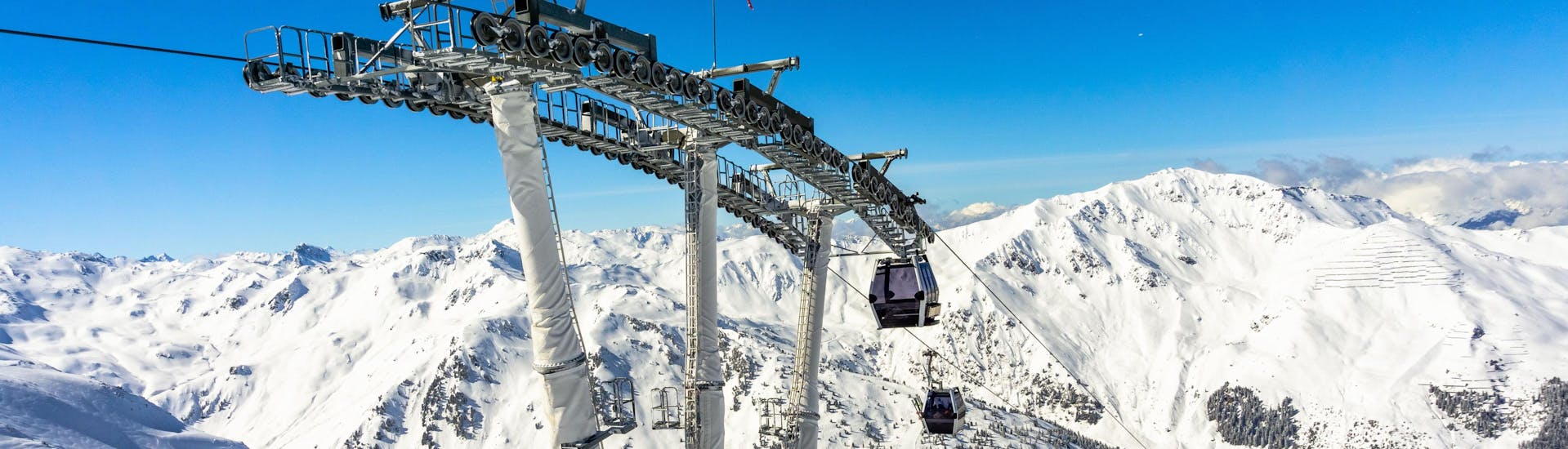 Image of ski lift in winter in Fügen-Spieljoch.