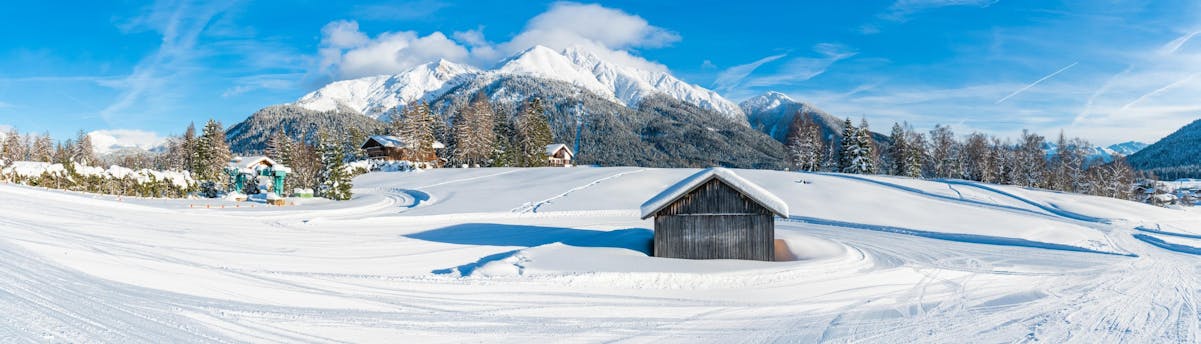 ski-school-seefeld_SEM-Resort-Hero The snowy landscape surrounding Seefeld in Tyrol, where local ski schools offer their ski lessons.