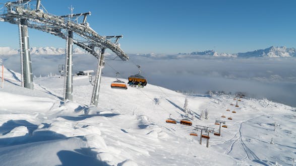 Un impianto di risalita nella stazione sciistica di Wagrain, in Austria, dove è possibile prenotare lezioni di sci.